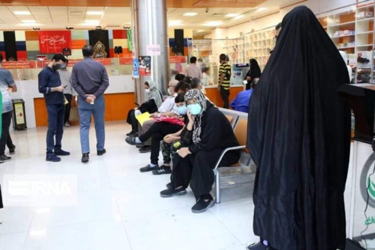ادامه مقاومت در برابر استقرار نسخه الکترونیکی و سرگردانی مردم_619b200a9be0a.jpeg