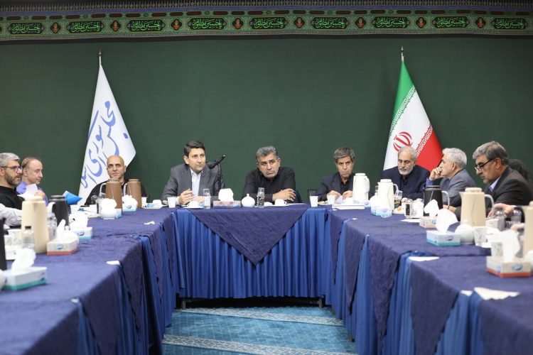 تاکید-بر-تقویت-سکوهای-داخلی-و-پایداری-ارتباطات-در-نشست-کمیسیون-اجتماعی-مجلس (1)